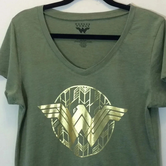 DC Comics Army Green & Gold Wonder Woman T-Shirt - Picture 1 of 8